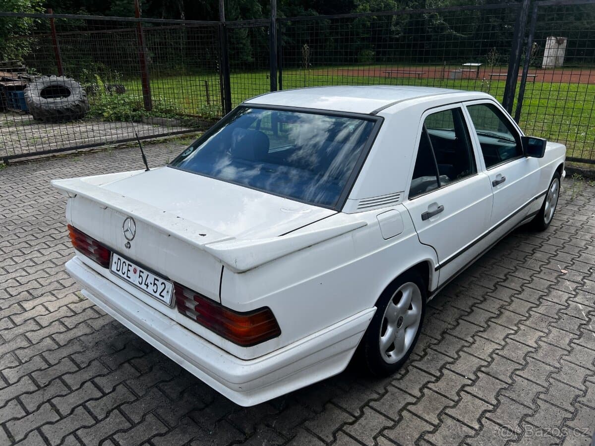 1984 Mercedes-Benz 190 - 4
