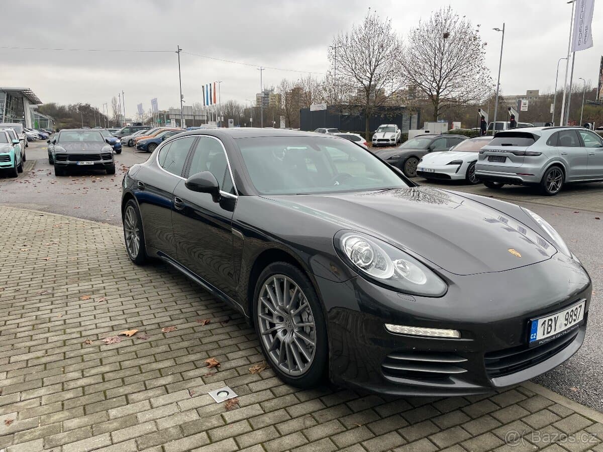 2013 Porsche PANAMERA - 4
