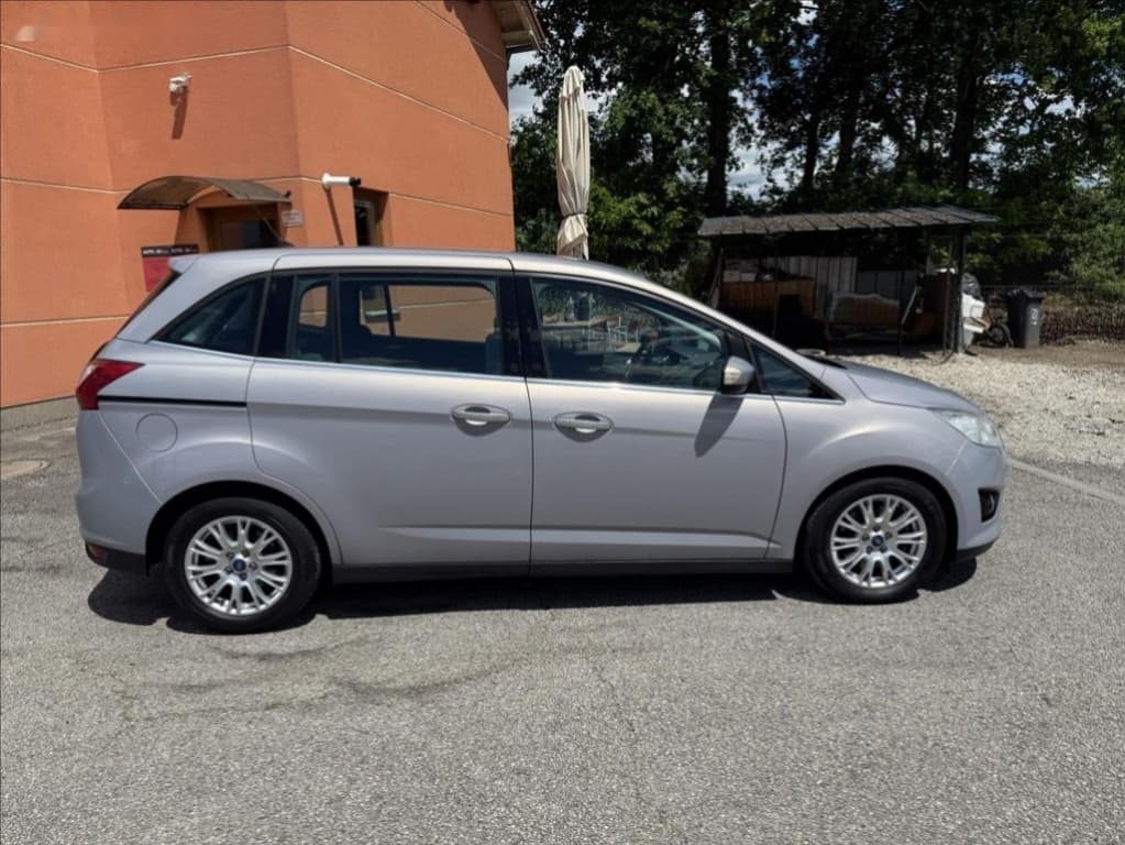 2011 Ford C-MAX - 4