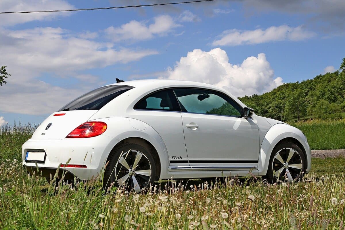 2016 Volkswagen BEETLE - 4
