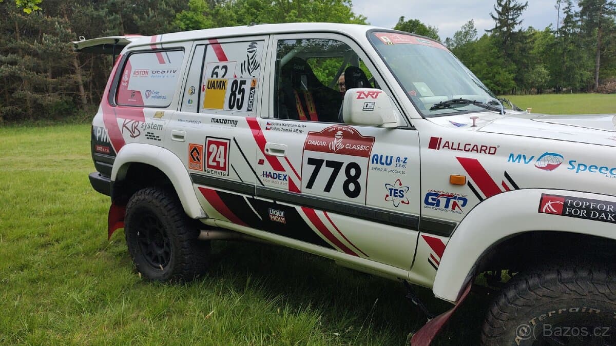 Toyota LAND CRUISER - 4