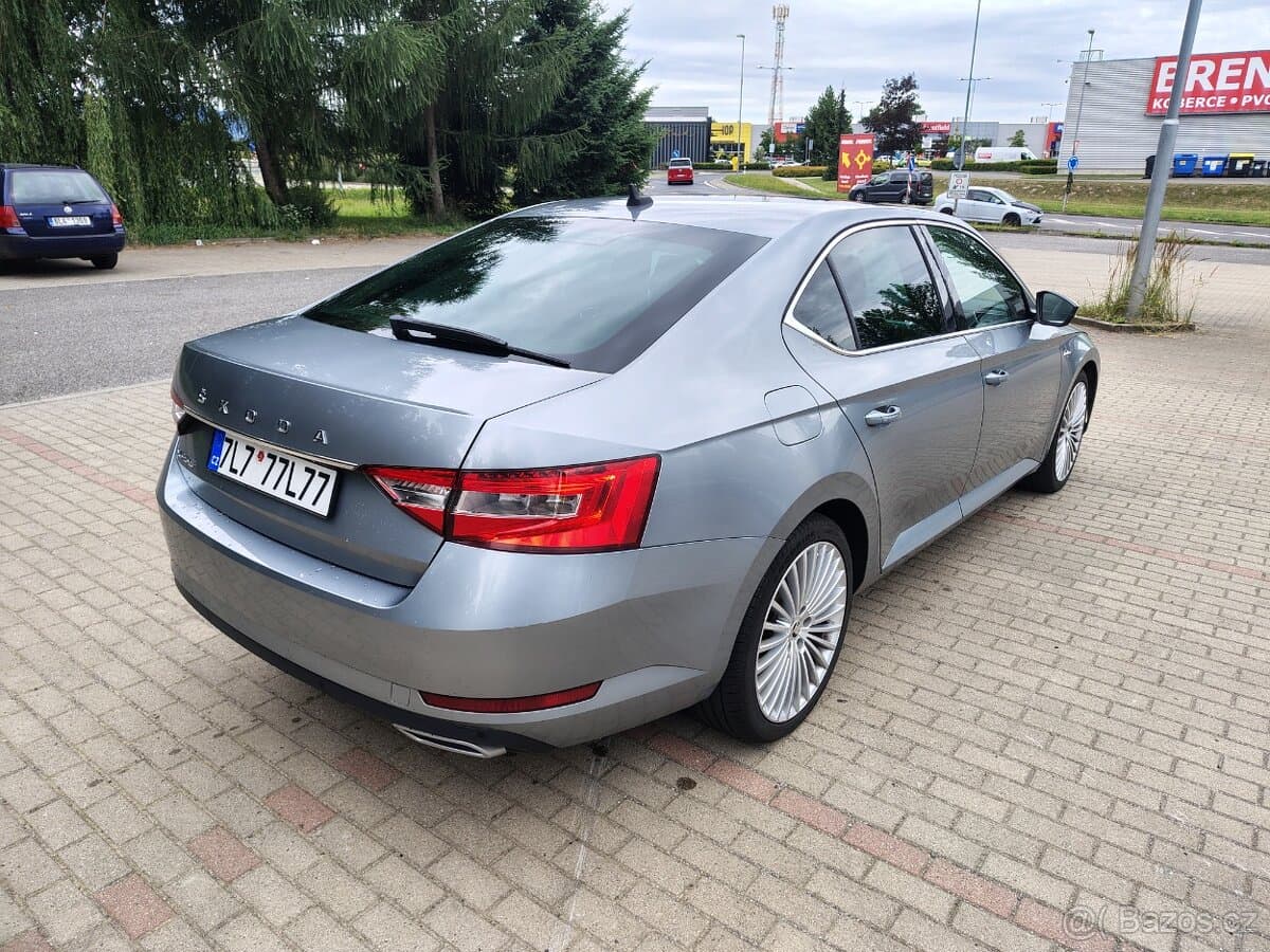 2019 Škoda SUPERB - 4