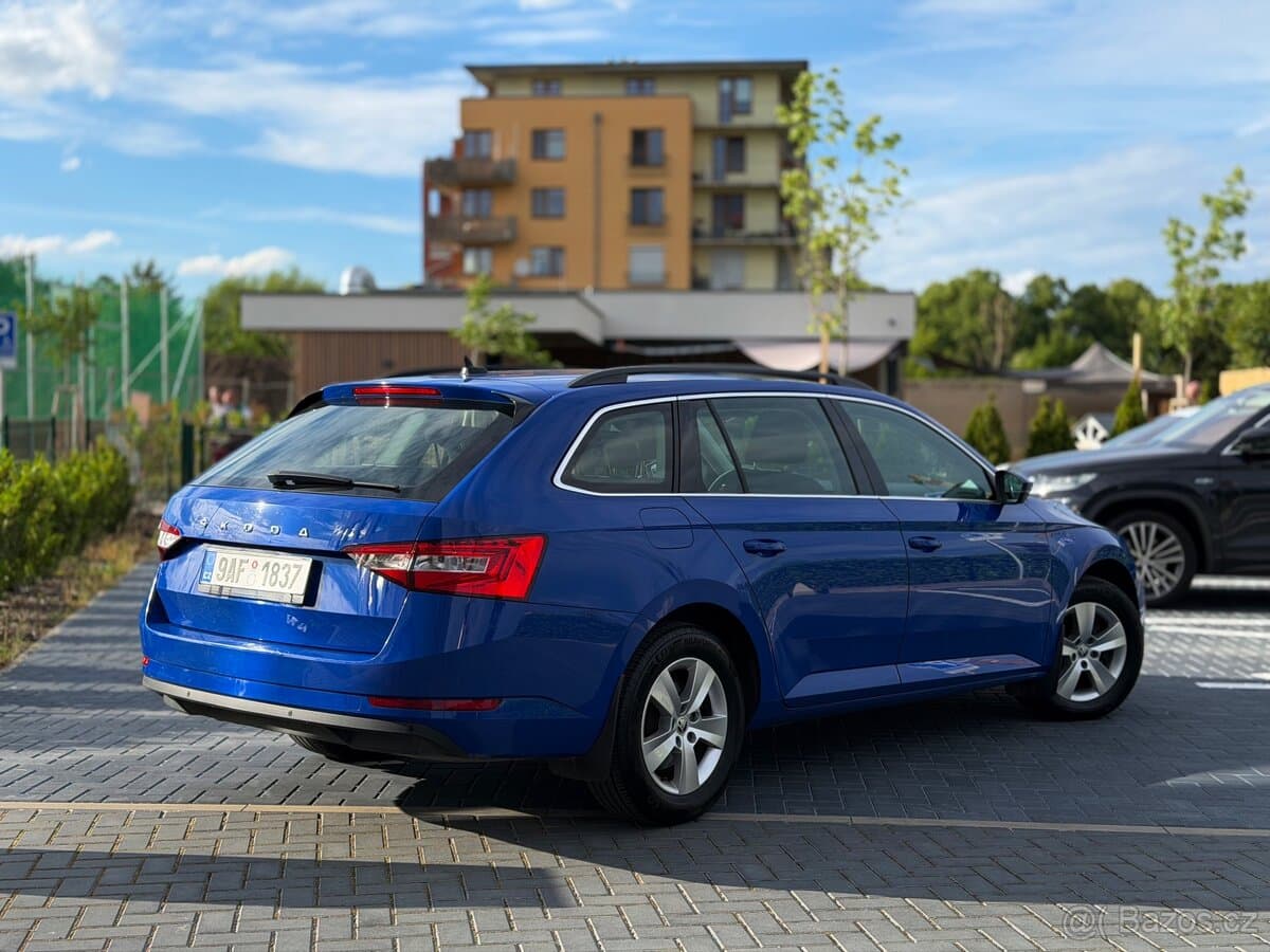 2022 Škoda SUPERB - 4