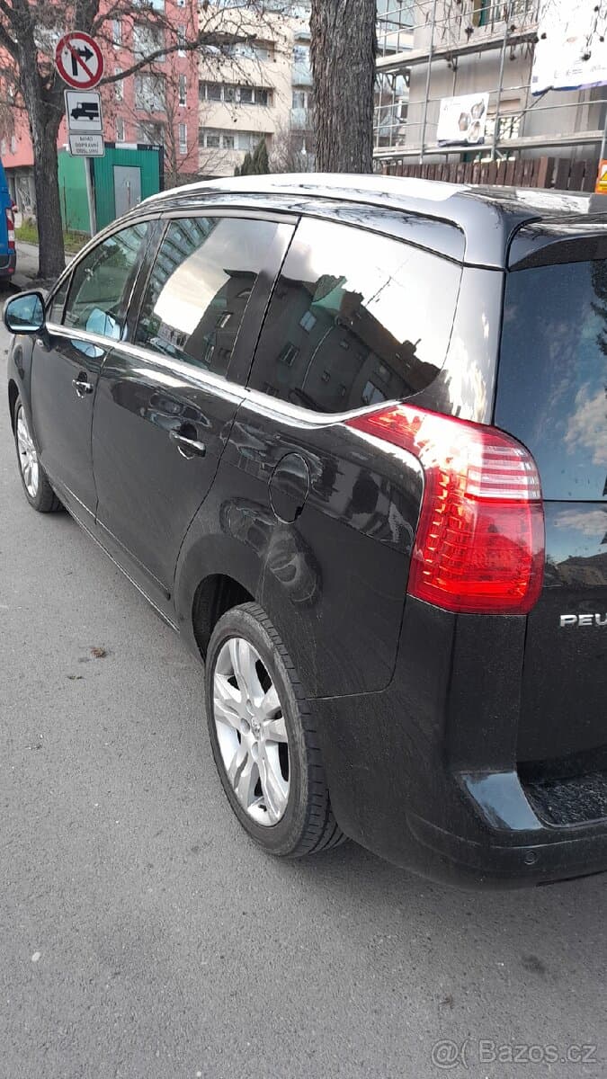 2011 Peugeot 5008 - 4