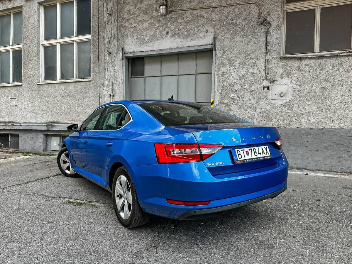 2020 Škoda SUPERB - 4