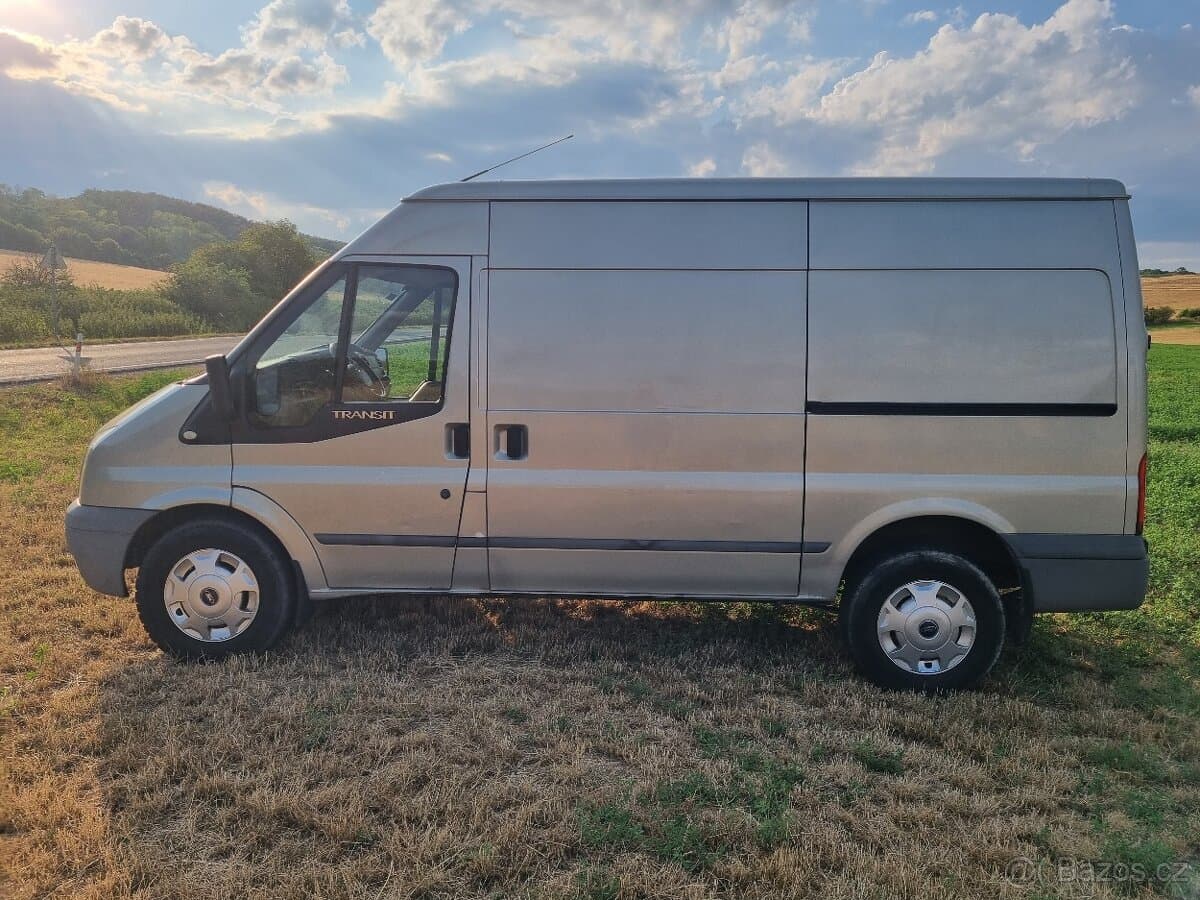 2011 Ford TRANSIT - 4
