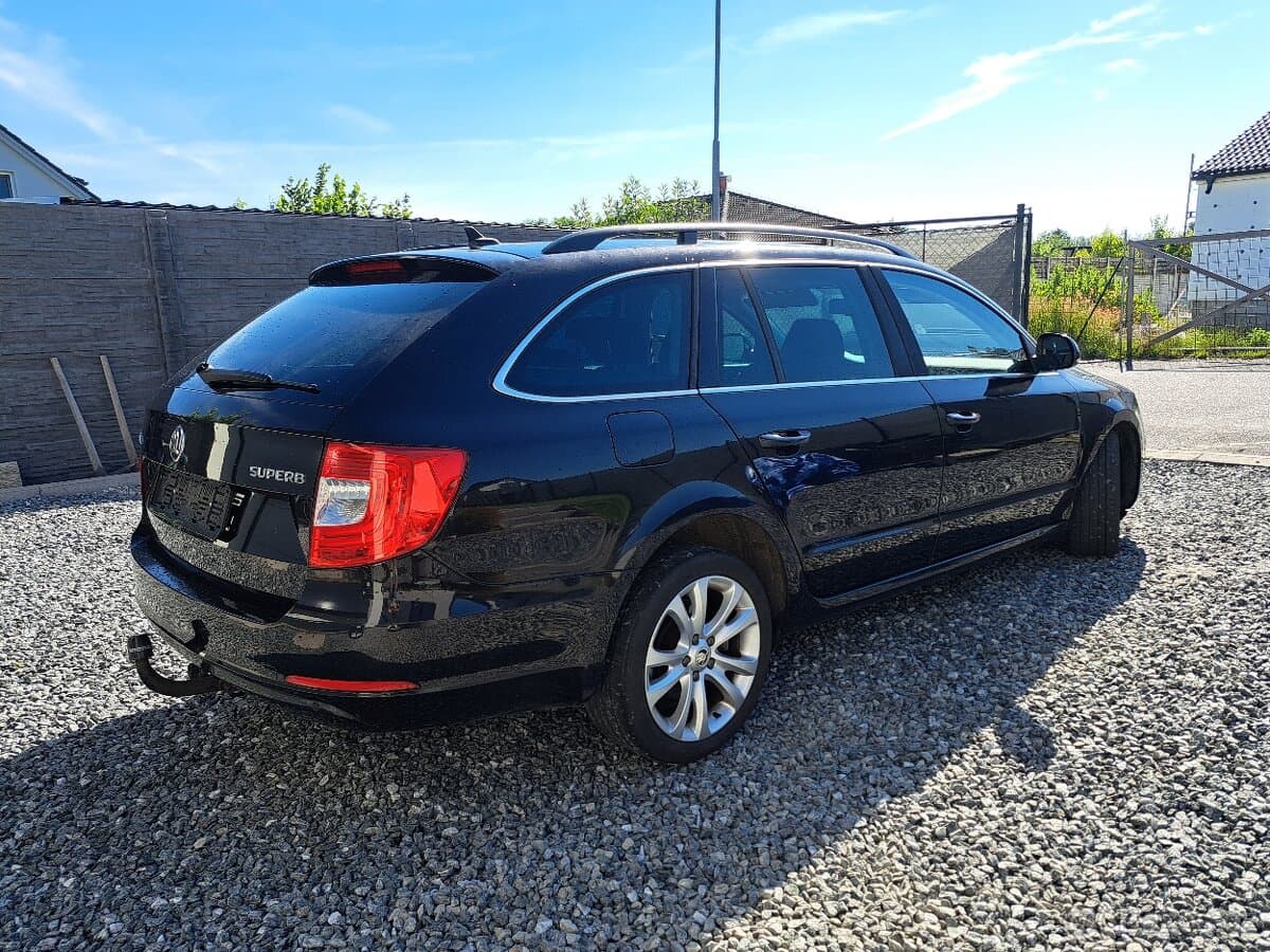 2014 Škoda SUPERB - 4