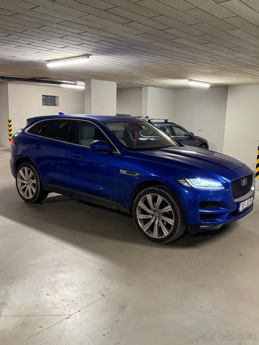 Jaguar F-PACE - 4