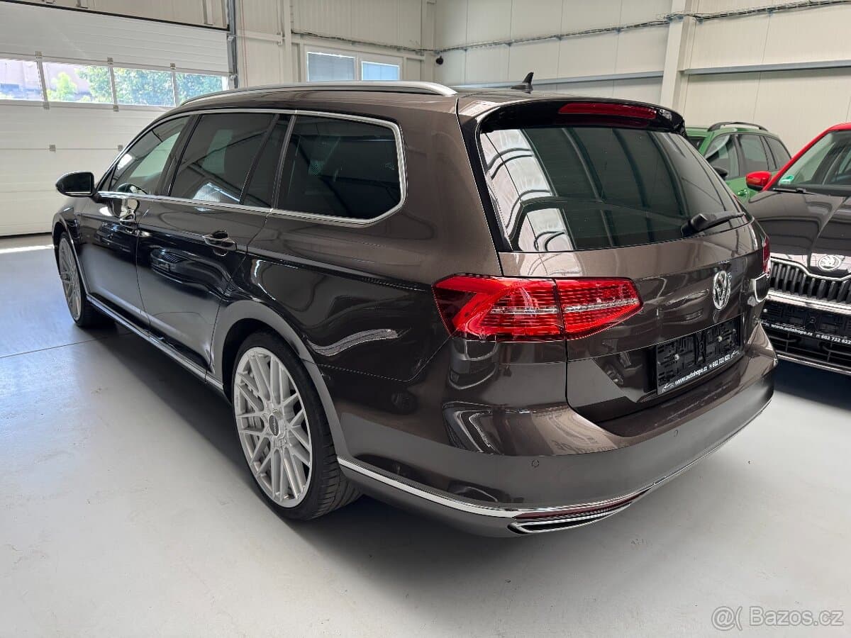 2015 Volkswagen PASSAT - 4