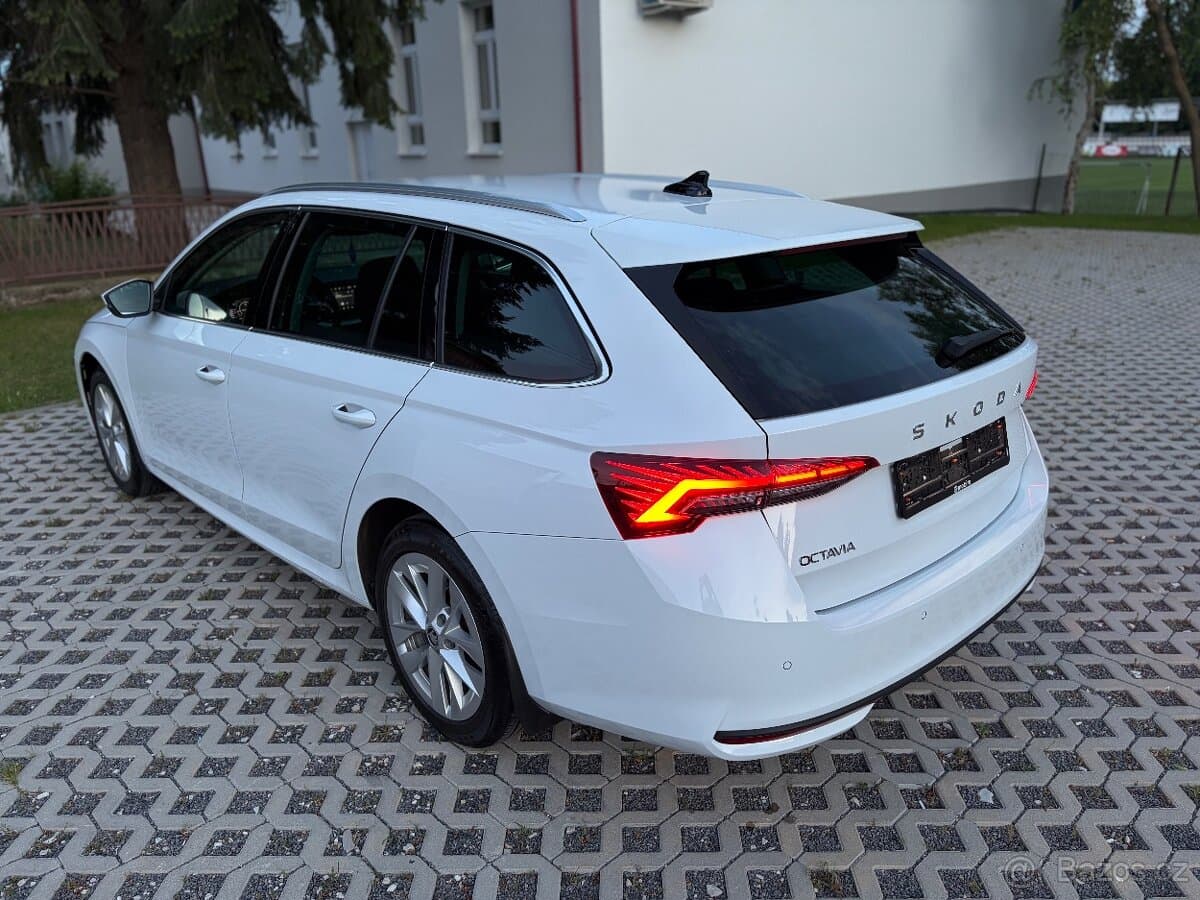 2025 Škoda OCTAVIA - 4