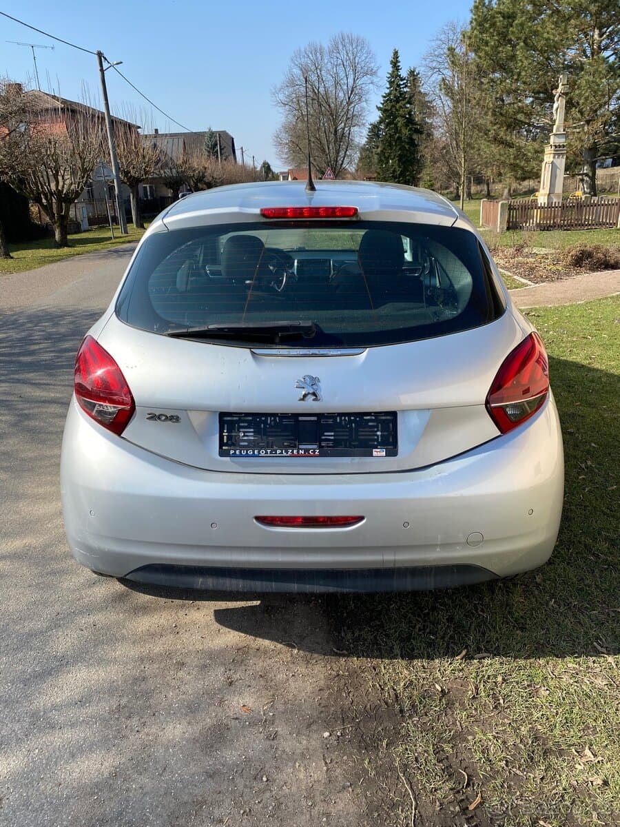 2015 Peugeot 208 - 4