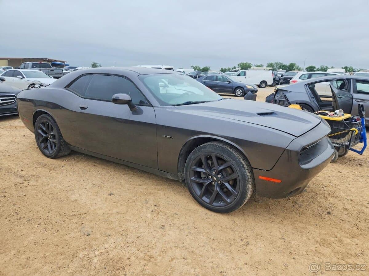2015 Dodge CHALLENGER - 4