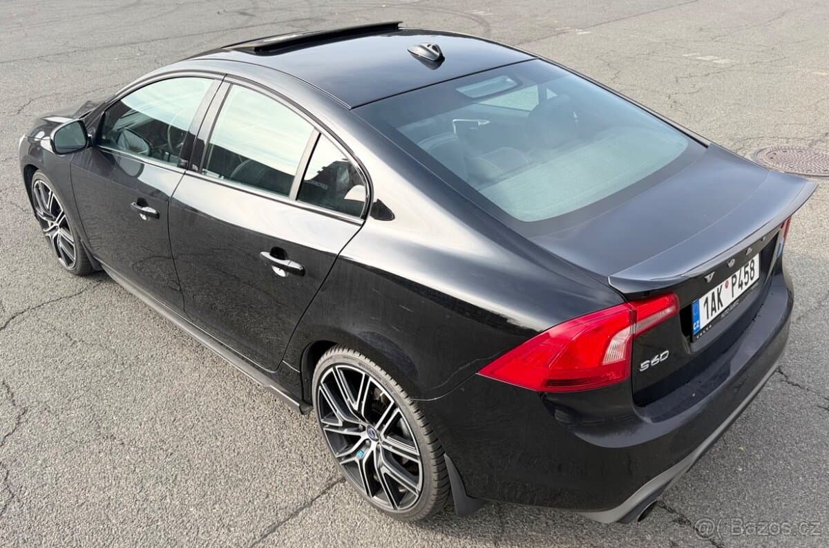 Volvo S60 - 4