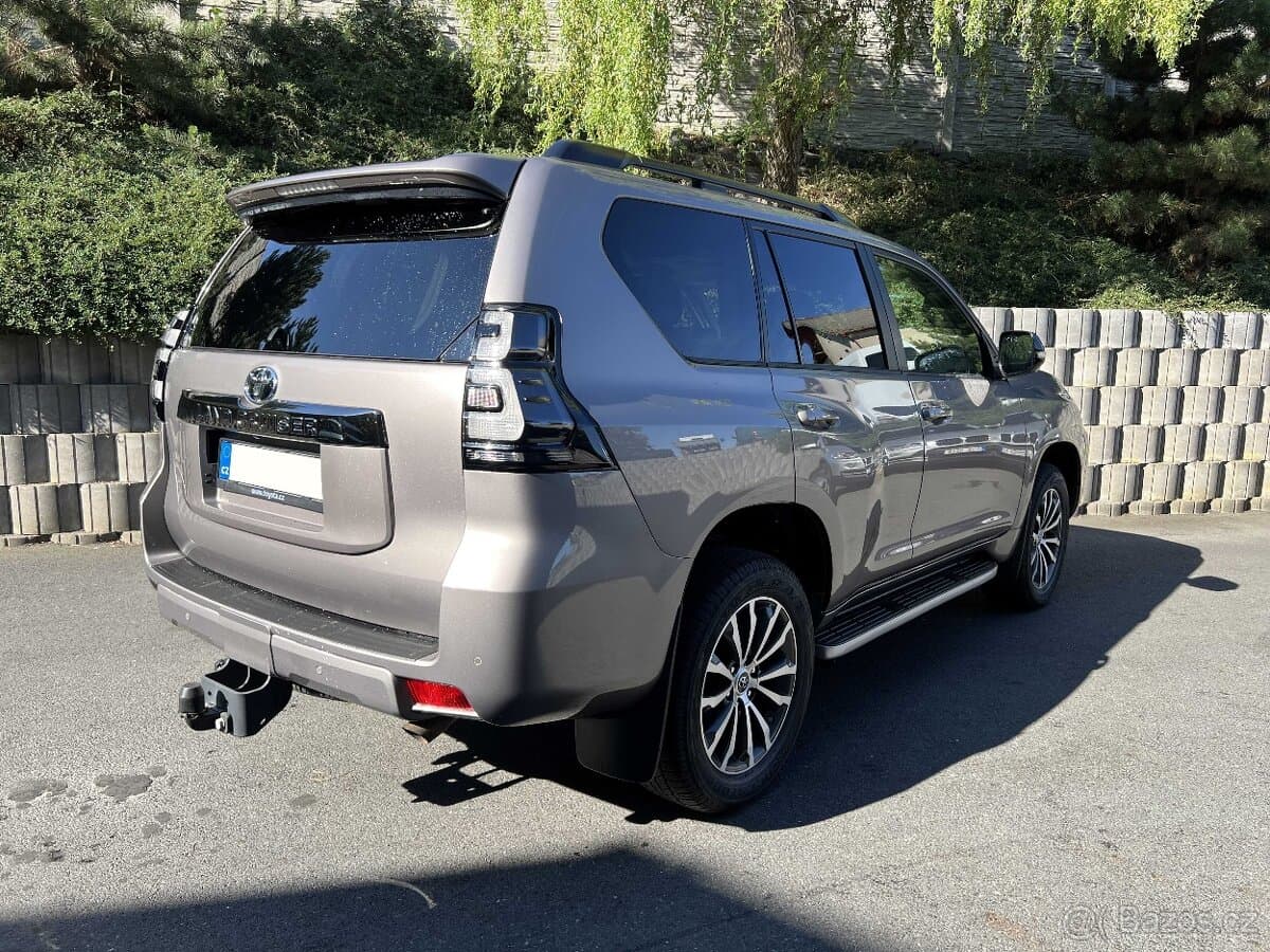 2020 Toyota LAND CRUISER - 4