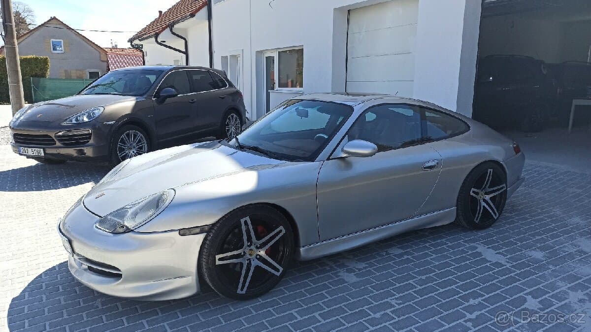 Porsche 911 - 4