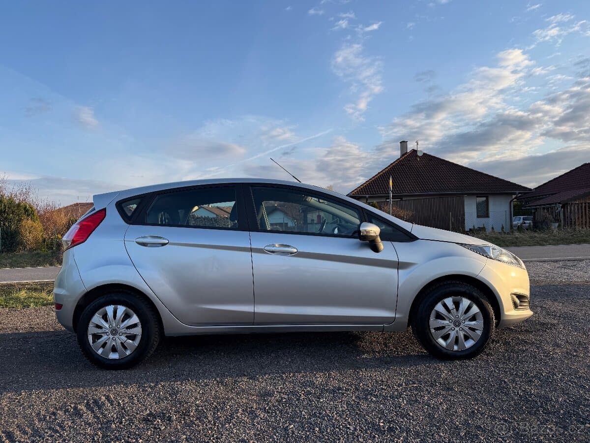 2013 Ford FIESTA - 4