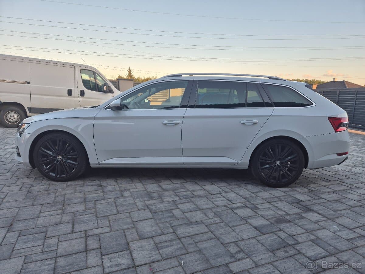 2023 Škoda SUPERB - 4