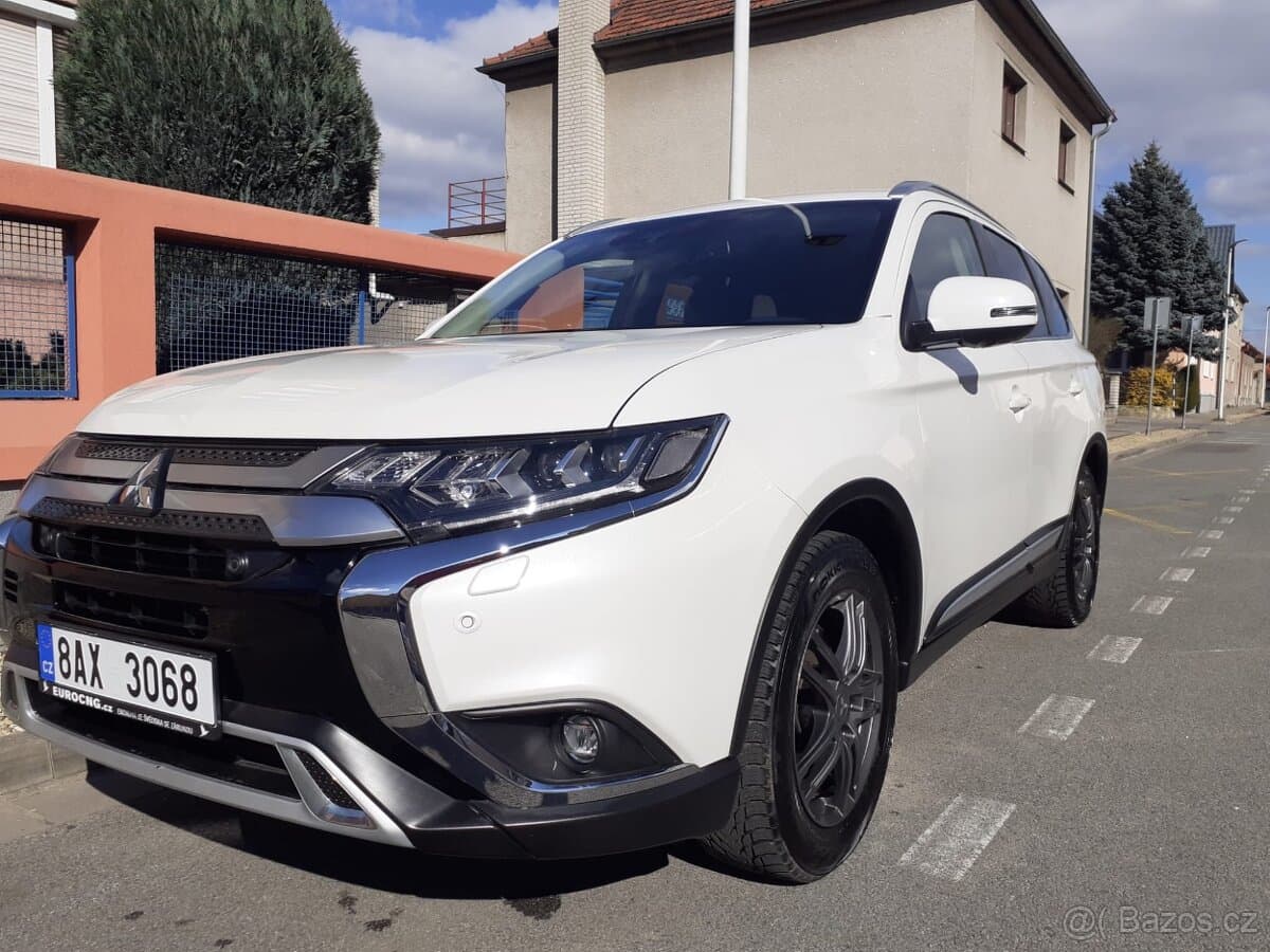 2021 Mitsubishi OUTLANDER - 4