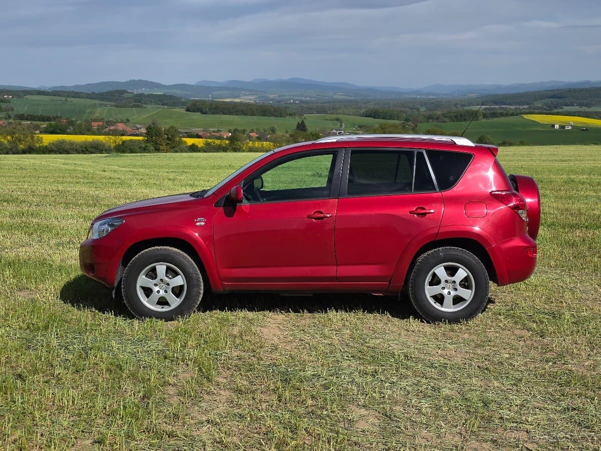 Toyota RAV4 - 4