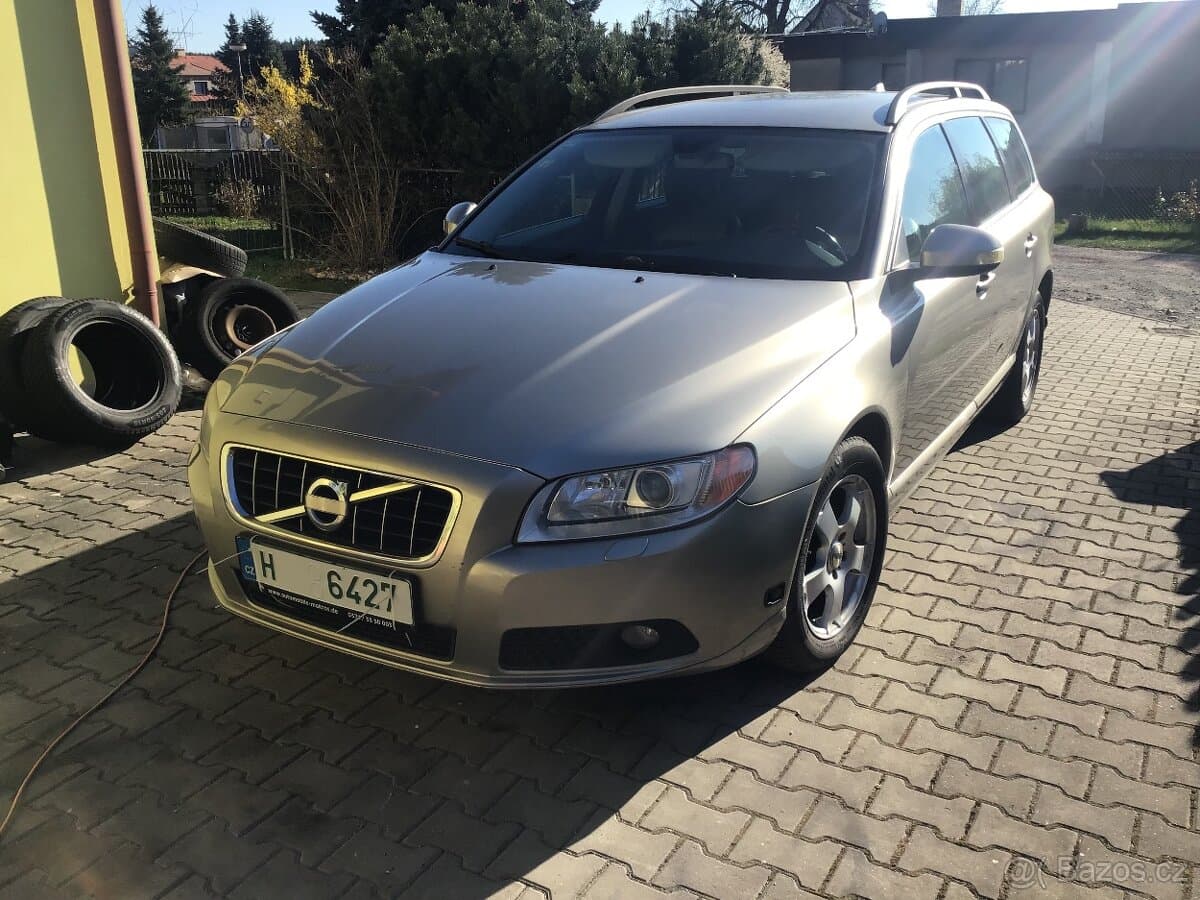 2009 Volvo V70 - 4