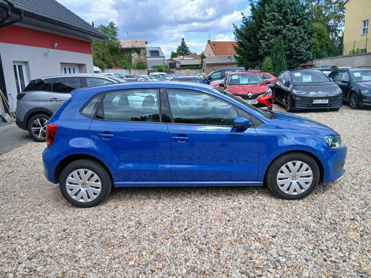 Volkswagen POLO - 4