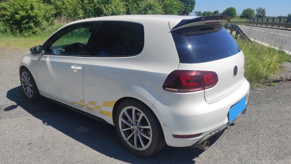 2009 Volkswagen GOLF - 4