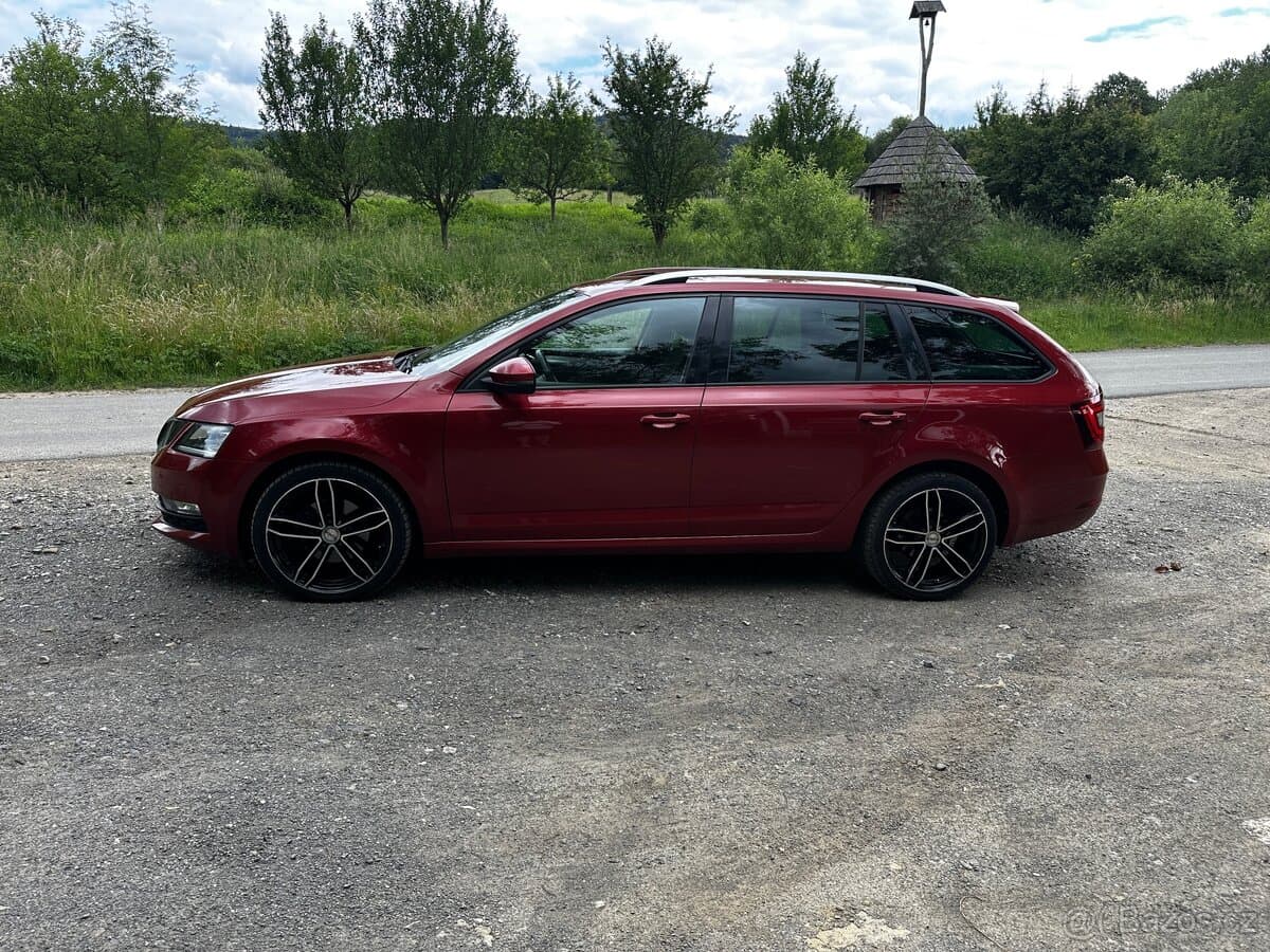 Škoda OCTAVIA - 4