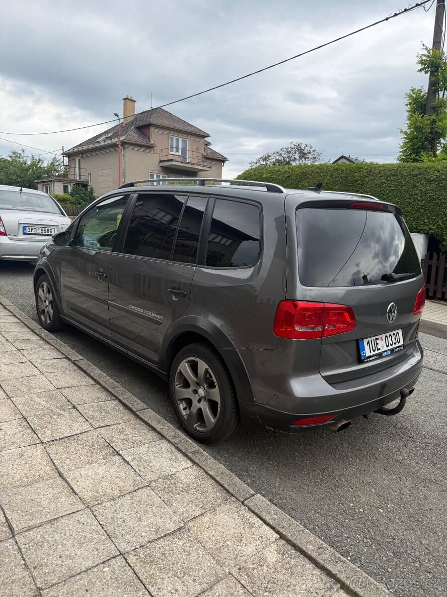 2011 Volkswagen TOURAN - 4