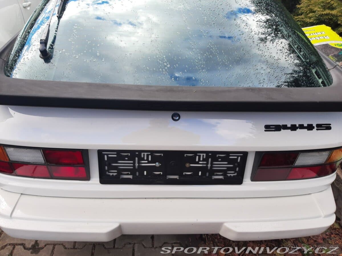 1987 Porsche 944 - 4