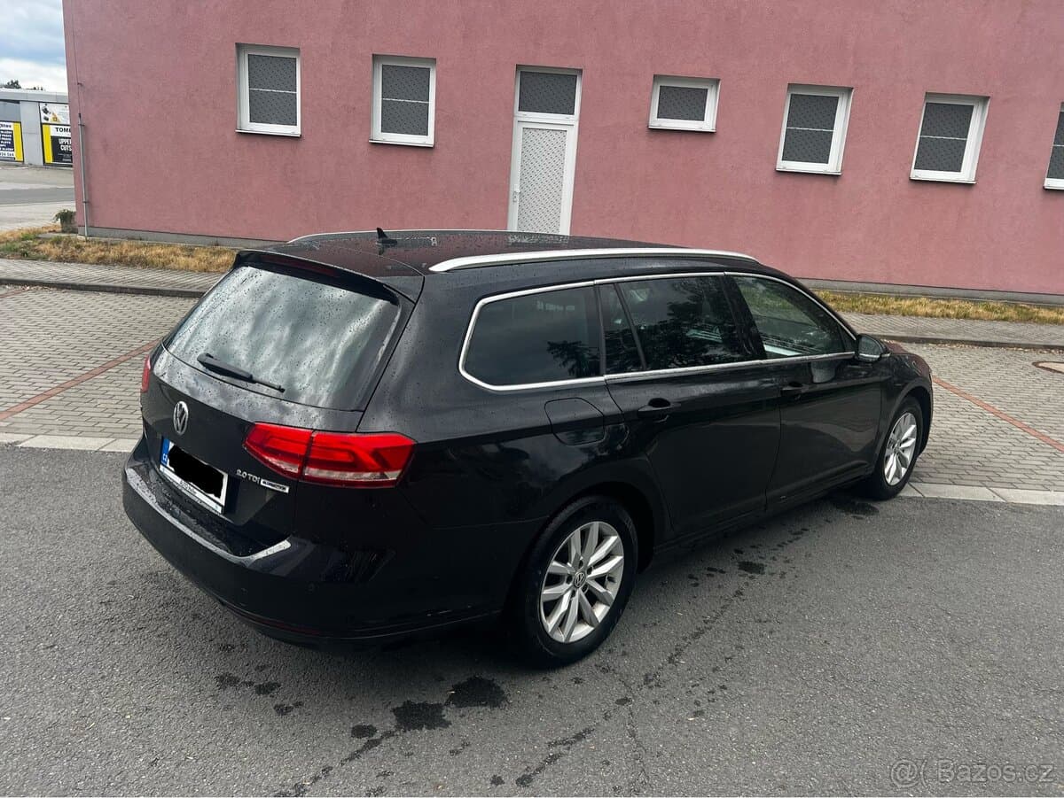 2016 Volkswagen PASSAT - 4