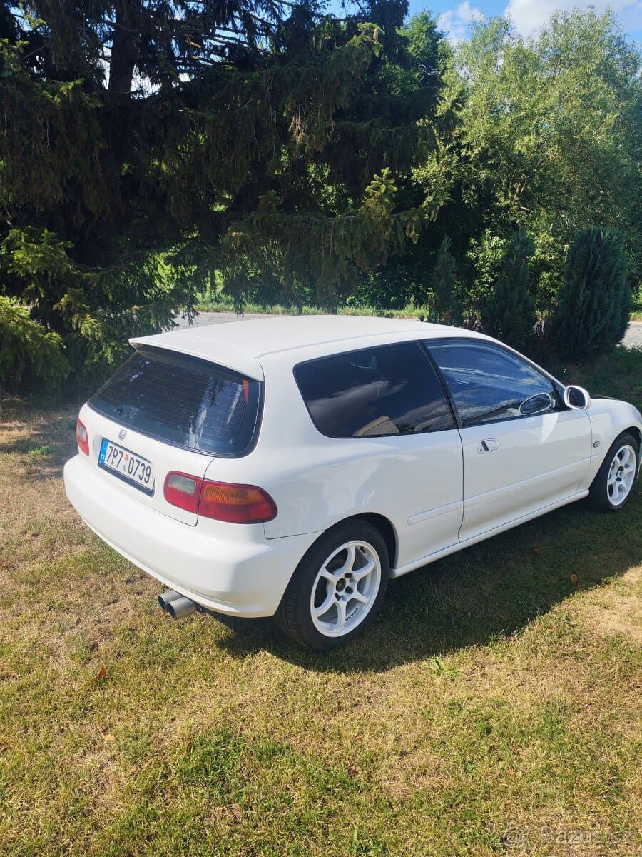 Honda CIVIC - 4