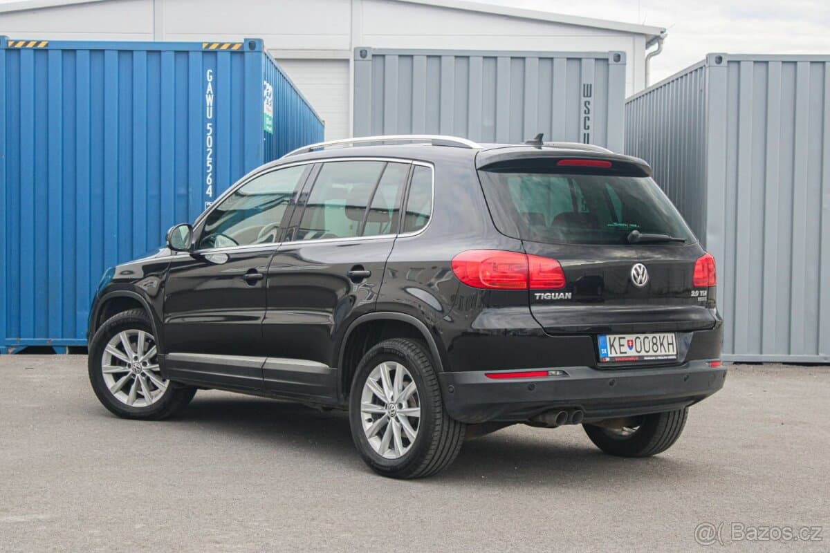 2012 Volkswagen TIGUAN - 4