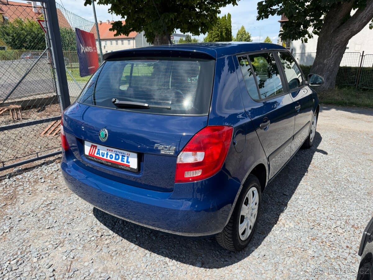 2011 Škoda FABIA - 4