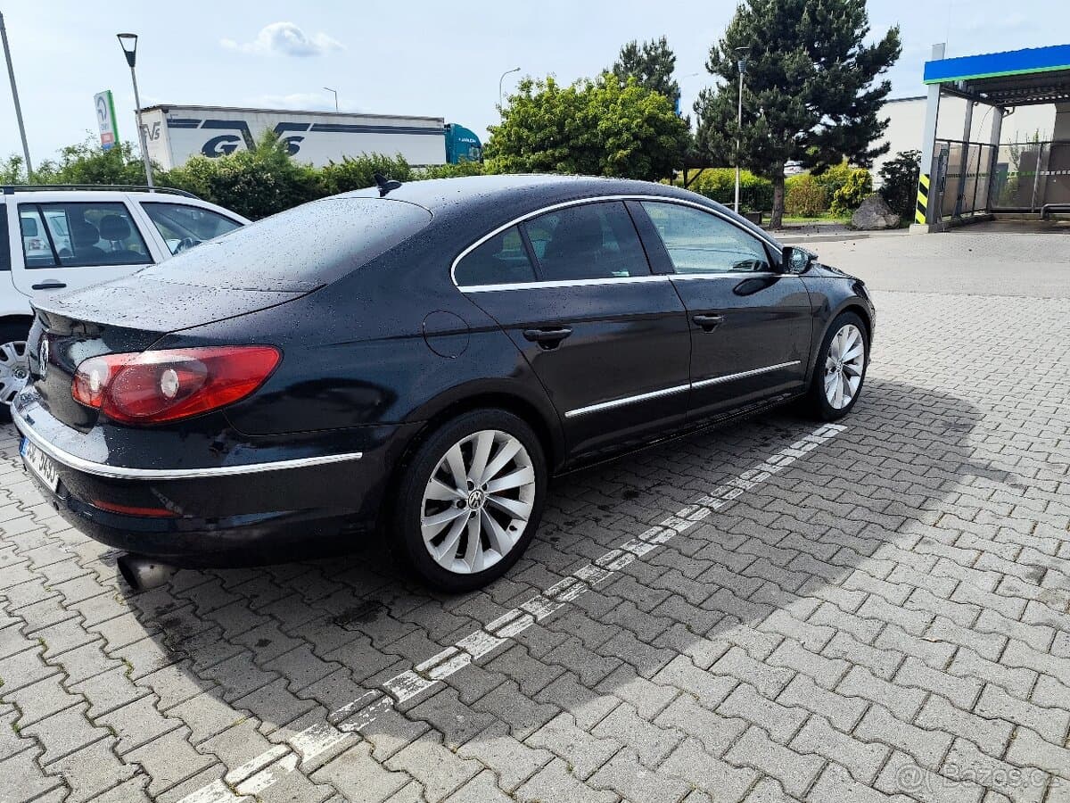 Volkswagen PASSAT CC - 4