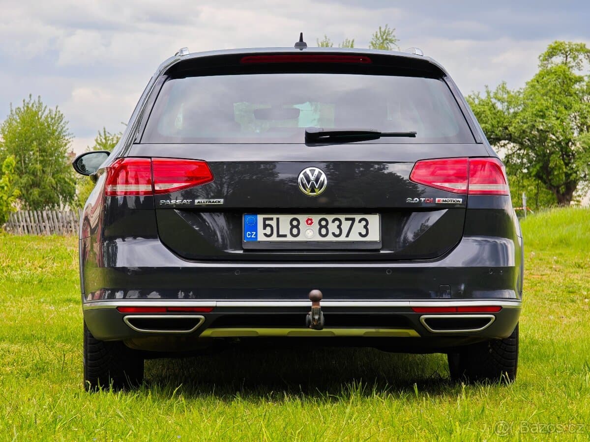 2016 Volkswagen PASSAT - 4
