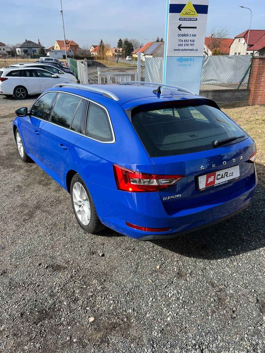 2020 Škoda SUPERB - 4