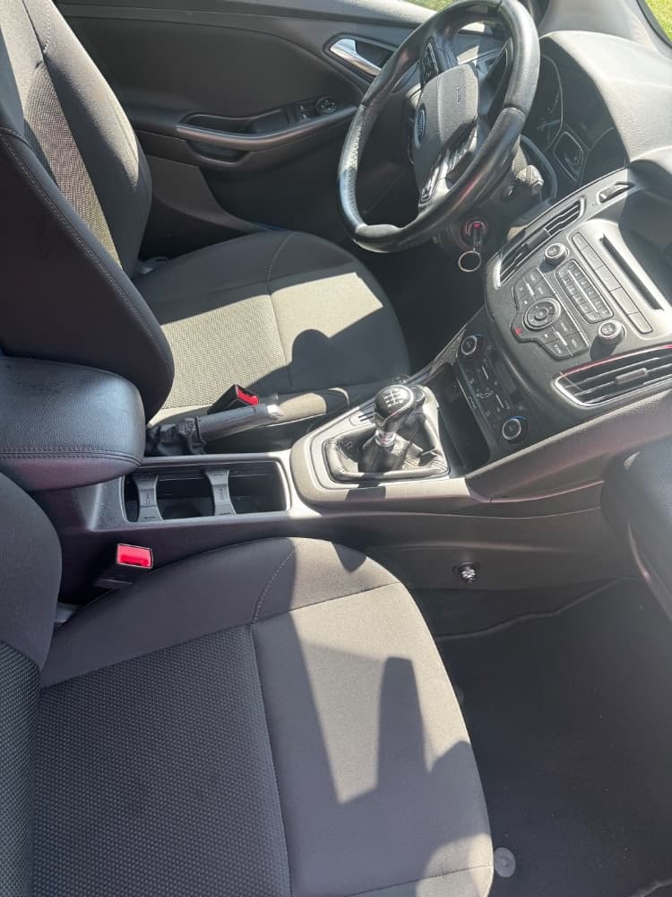2017 Ford FOCUS - 4
