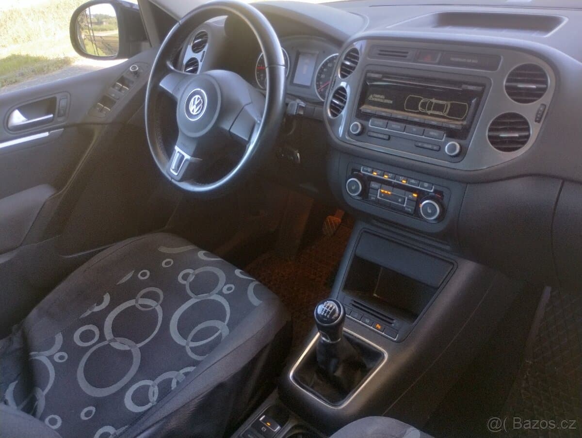 2012 Volkswagen TIGUAN - 4