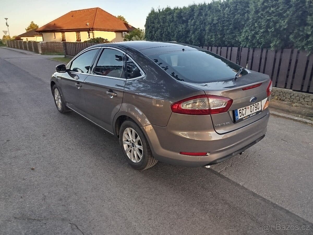 2011 Ford MONDEO - 4