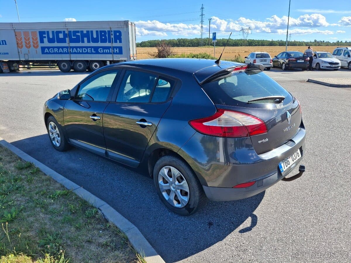 2011 Renault MEGANE - 4