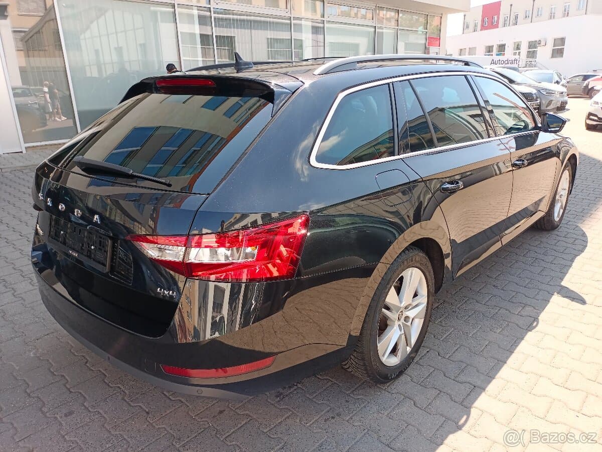 2022 Škoda SUPERB - 4