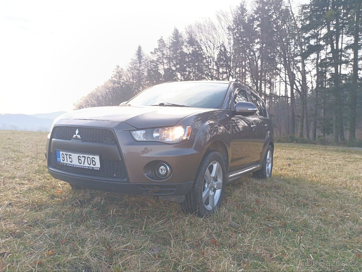 Mitsubishi OUTLANDER - 4