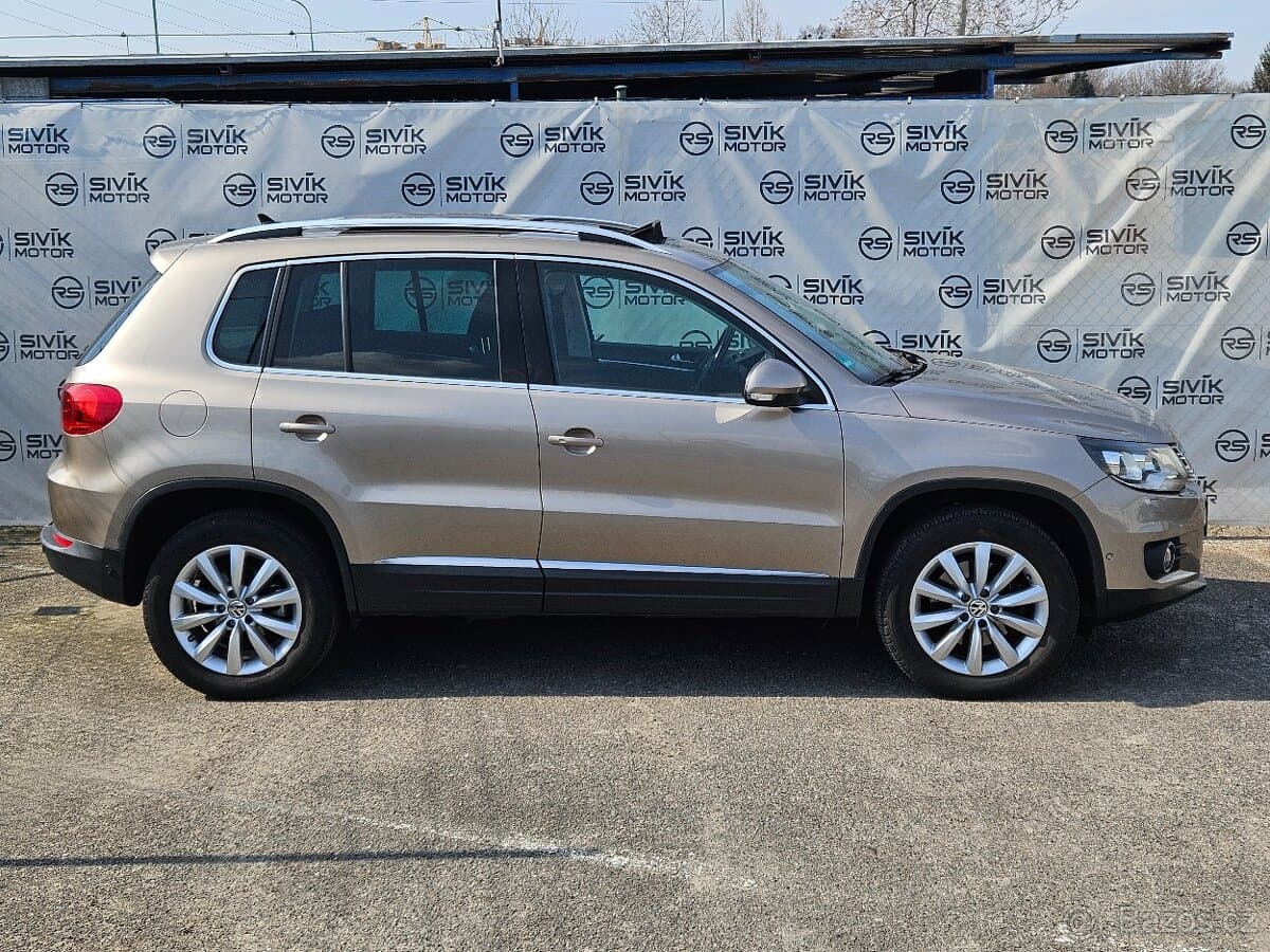 2012 Volkswagen TIGUAN - 4