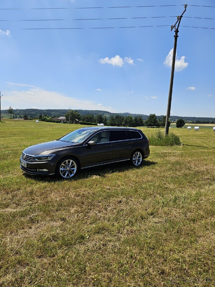 2015 Volkswagen PASSAT - 4