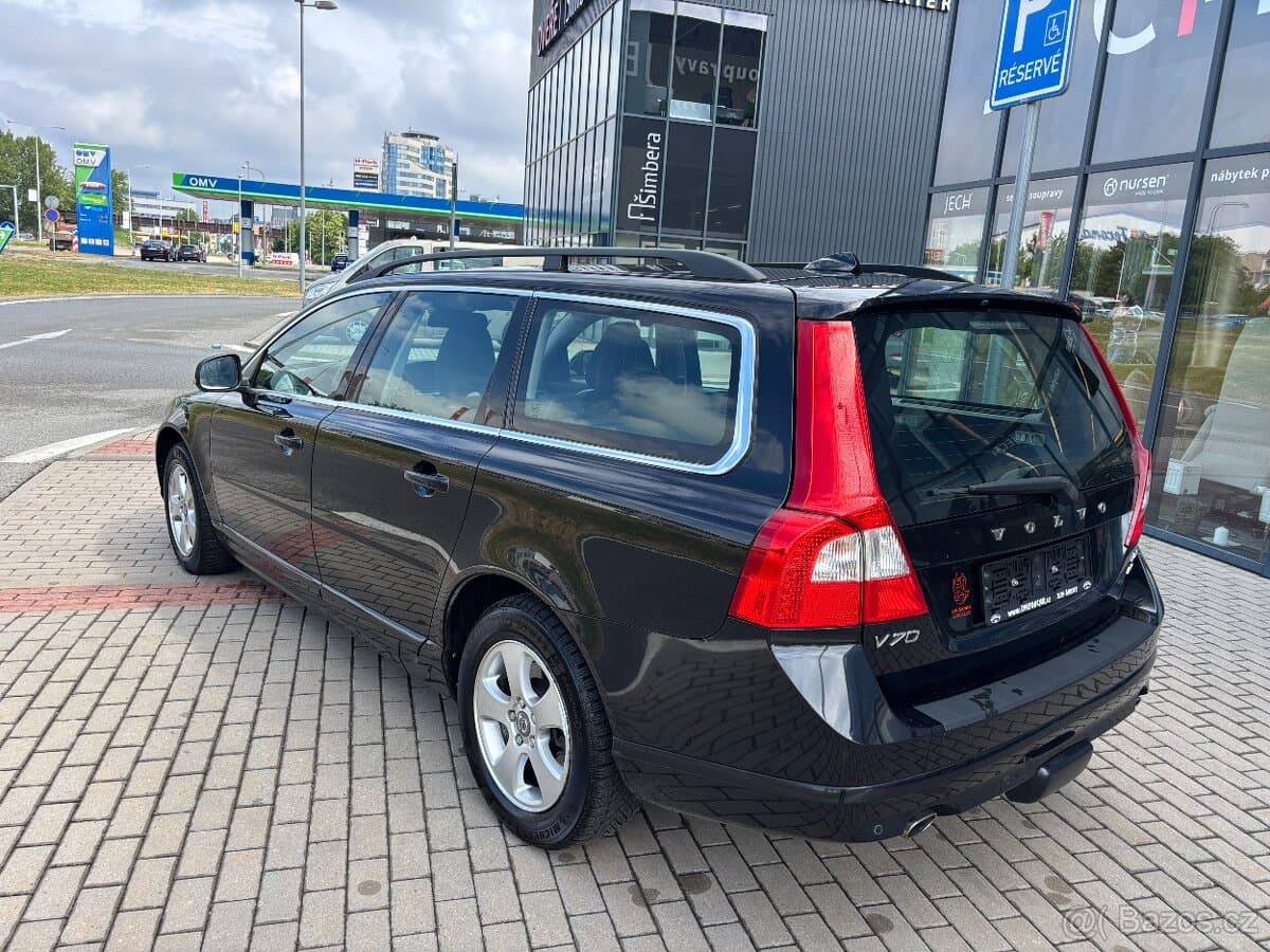 2012 Volvo V70 - 4