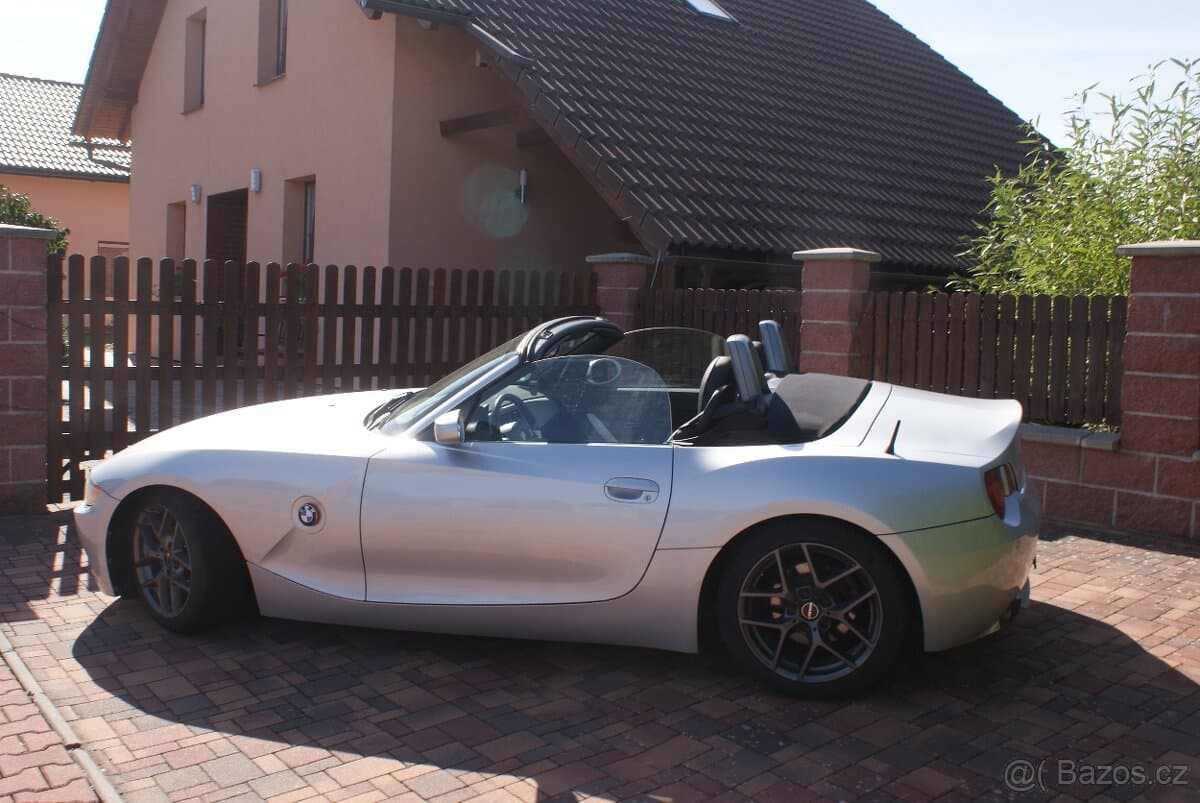 2004 BMW Z4 - 4