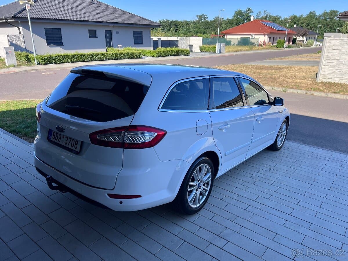 2011 Ford MONDEO - 4