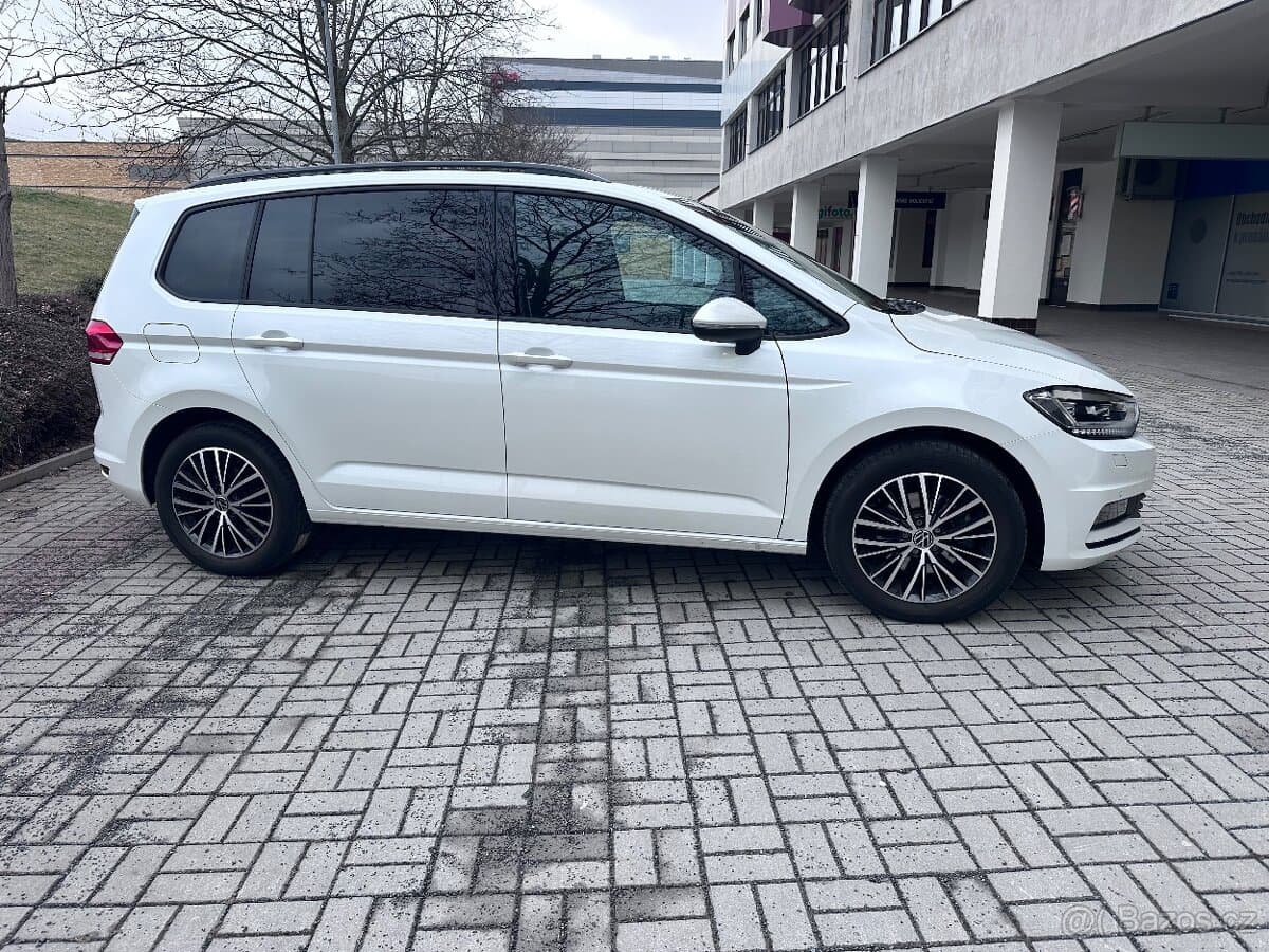 Volkswagen TOURAN - 4