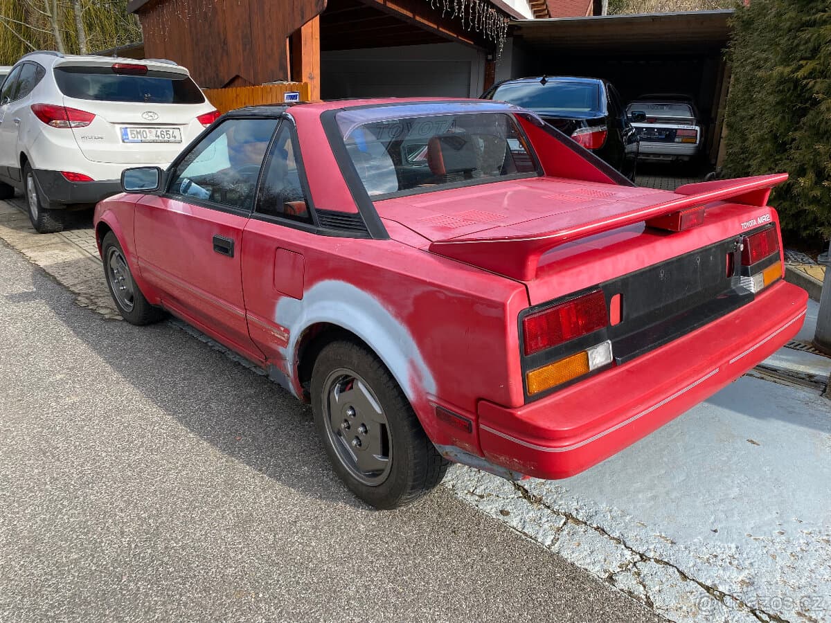 1988 Toyota MR2 - 4