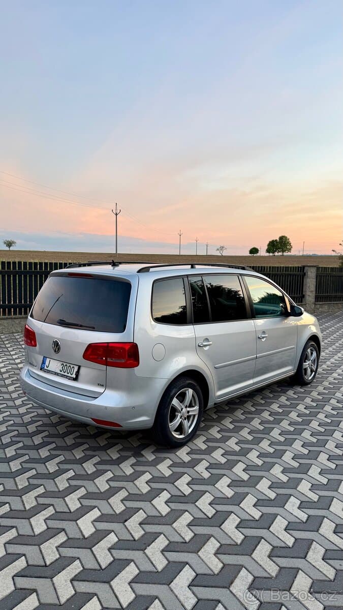 2011 Volkswagen TOURAN - 4
